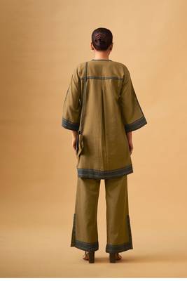Elegant cotton flex co-ord set with contrast accents 2