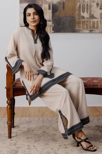 Everyday cotton flex co-ord set with statement sling bag