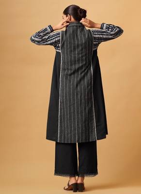 Classic black printed cambric cotton kurta set for effortless daywear 2