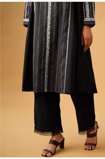 Classic black printed cambric cotton kurta set for effortless daywear