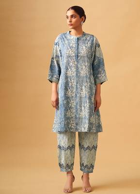 Elegant blue printed cotton kurta set for everyday sophistication 1