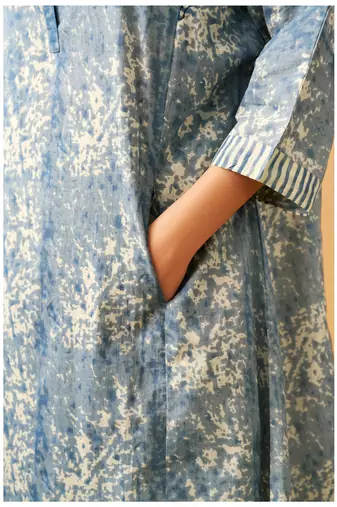 Elegant blue printed cotton kurta set for everyday sophistication