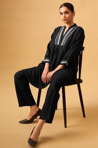 Classic black rayon slub straight kurta set