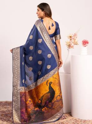 Navy blue extraordinary banarasi silk blend saree with resham weave peacock pallu & zari border 2