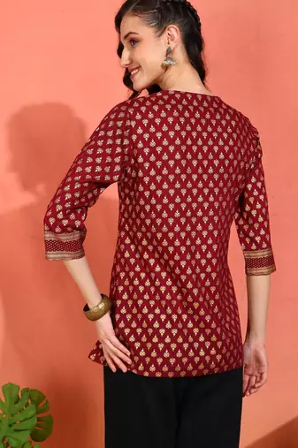  women   s rayon staple gold print a-line short kurti (wine)