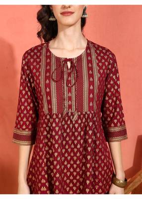  women   s rayon staple gold print a-line short kurti (wine) 4