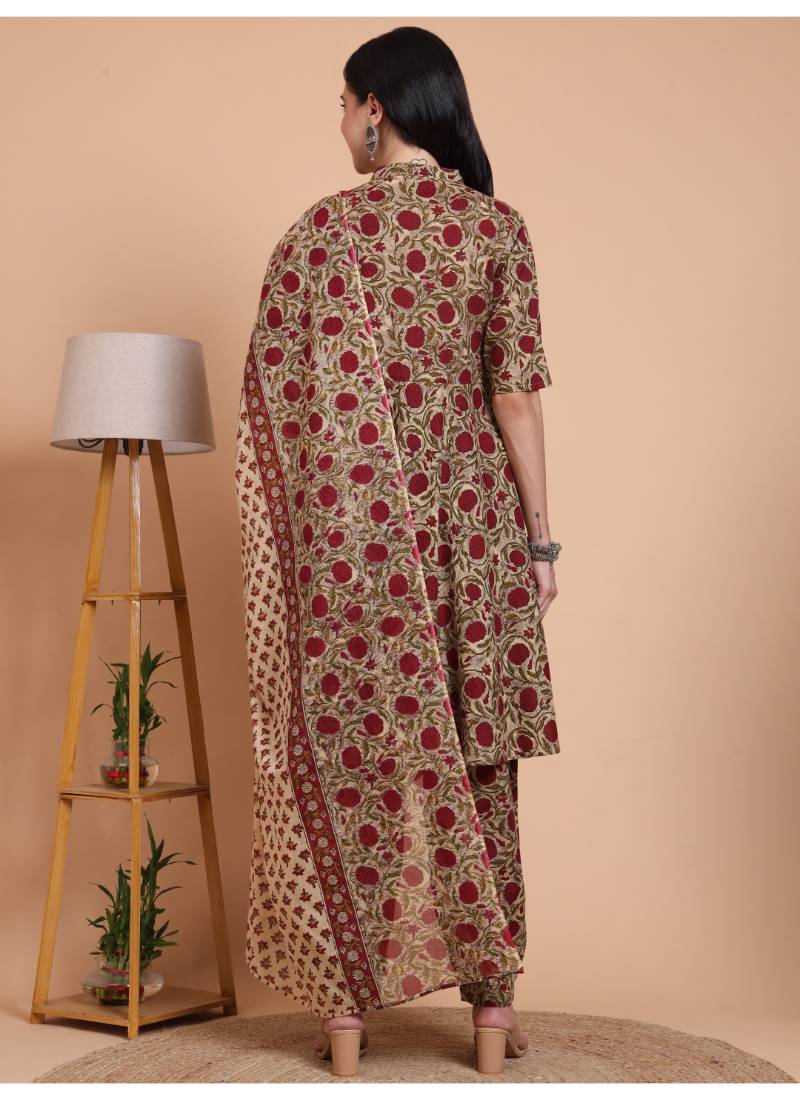  women   s cambric cotton floral print short kurta pant with dupatta set (green)