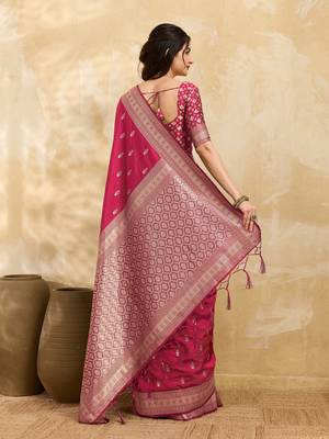 Pink jaquard silk woven zari work traditional saree with unstitch blouse 2