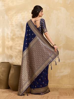 Navyblue jaquard silk woven zari work traditional saree with unstitch blouse 2