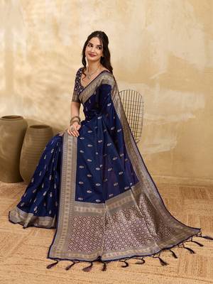 Navyblue jaquard silk woven zari work traditional saree with unstitch blouse 3