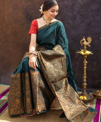 green pure silk saree with woven pattern 2