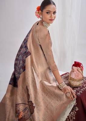 navy blue silk saree with zari pattern 4