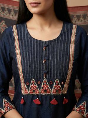 Women navy blue cotton printed kurta pant dupatta set with gota work and lace 3