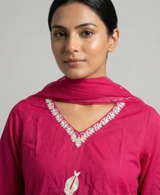 Women pink cotton printed kurta pant dupatta set with hand work and embroidered lace 3