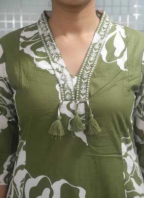 Women green cotton printed kurta pant dupatta set 3