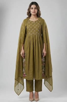 Women green cotton printed kurta pant dupatta set with hand work and embroidered 1