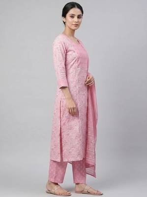 Women light pink cotton printed kurta pant dupatta set with hand work and embroidered 4