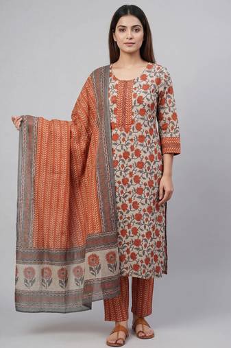 Women light maroon cotton printed kurta pant dupatta set with hand work