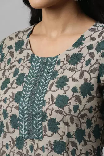 Women green cotton printed kurta pant dupatta set with hand work