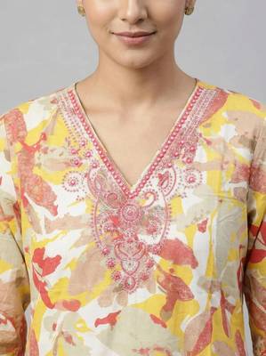 Women yellow cotton printed kurta pant dupatta set with hand work and embroidered lace 3