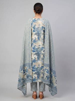 Women blue cotton printed kurta pant dupatta set with hand work and embroidered lace 2