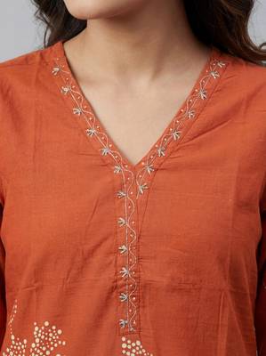Women orange cotton printed kurta pant dupatta set with hand work 3