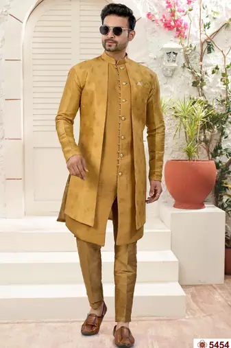 Goldhavy jacket style attached indowestern   set with thred work & fancy botton