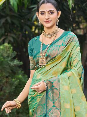 light pista green soft silk woven work traditional saree 2