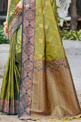 olive green soft silk woven work traditional saree 3