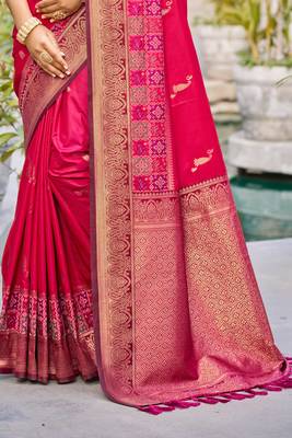 rani pink soft silk woven work traditional saree 3