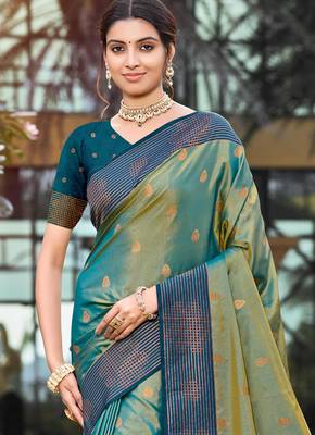 peacock green soft silk woven work traditional saree 2