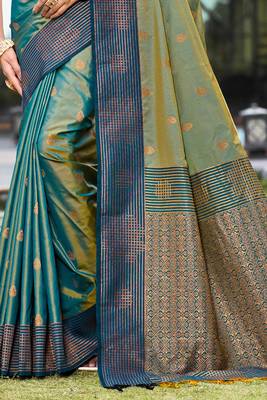 peacock green soft silk woven work traditional saree 3