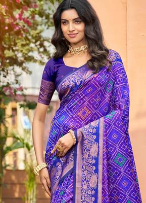 royal blue soft silk woven work traditional saree 2