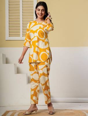 Mustard yellow geometric printed kurti with straight pants – cotton co-ord set 3