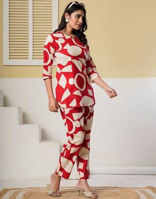 Red geometric printed kurti with straight pants – cotton co-ord set 4