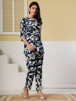 Navy blue floral printed kurti with straight pants – cotton co-ord set 2