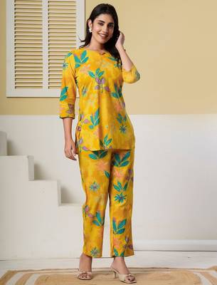 Yellow floral printed kurti with straight pants – cotton co-ord set 2