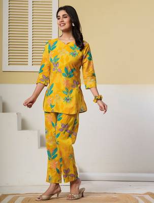 Yellow floral printed kurti with straight pants – cotton co-ord set 3