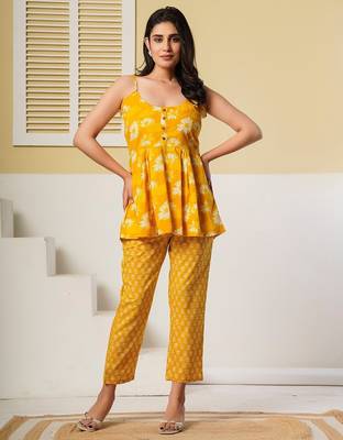 Yellow floral printed spaghetti kurti with straight pants – cotton co-ord set 5
