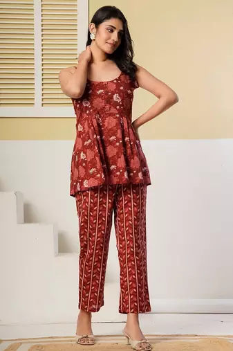 Rust red floral printed spaghetti kurti with straight pants – cotton co-ord set