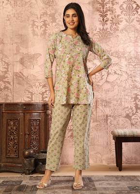 Olive green floral printed kurti with straight pants – cotton co-ord set 1