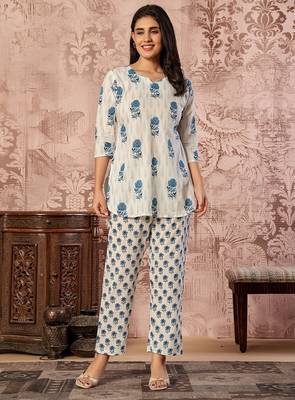 Blue floral printed kurti with straight pants – cotton co-ord set 1