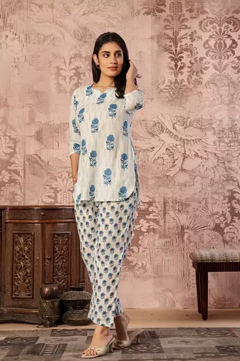Blue floral printed kurti with straight pants – cotton co-ord set