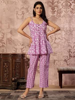 Pink printed spaghetti kurti with straight pants – cotton co-ord set 2