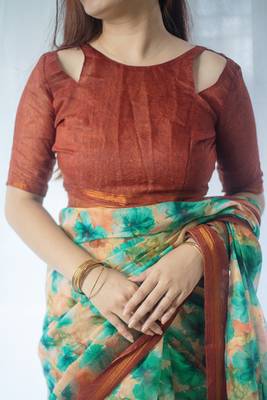 peach cotton saree with printed floral work 5