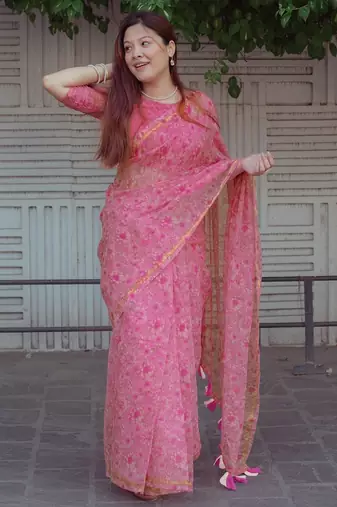 Mirchi fashion women   s floral print cotton blend saree with unstitched blouse piece     pink