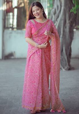 pink cotton saree with floral design 4