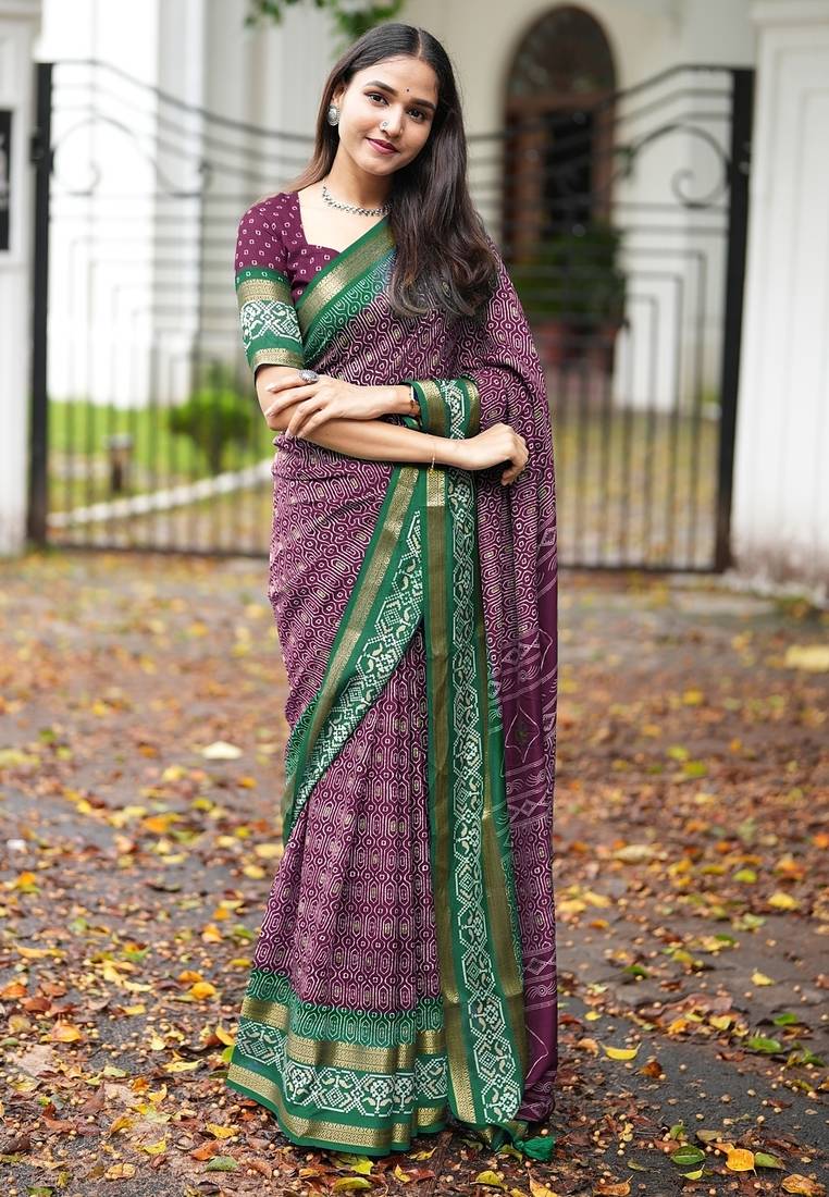 Mirchi fashion women’s geometric print cotton blend saree with unstitched blouse piece – magenta