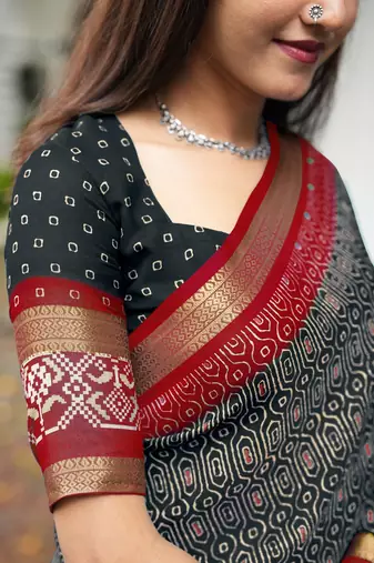 purple cotton saree with bandhani print