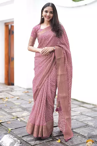 Mirchi fashion women’s bandhani print cotton blend saree with unstitched blouse piece – pink